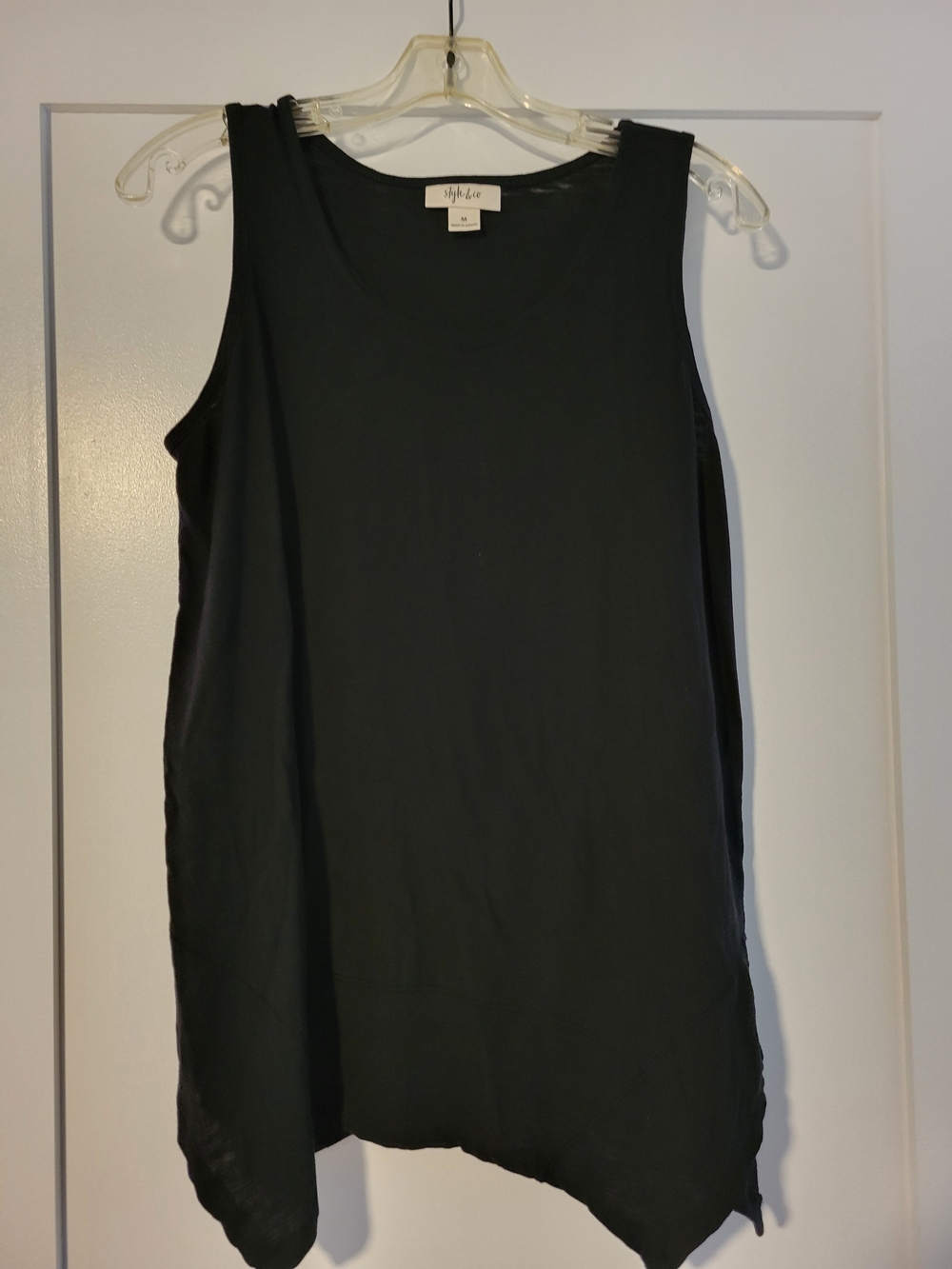 Style & Co. Black Sleeveless Hanky Hem Tank